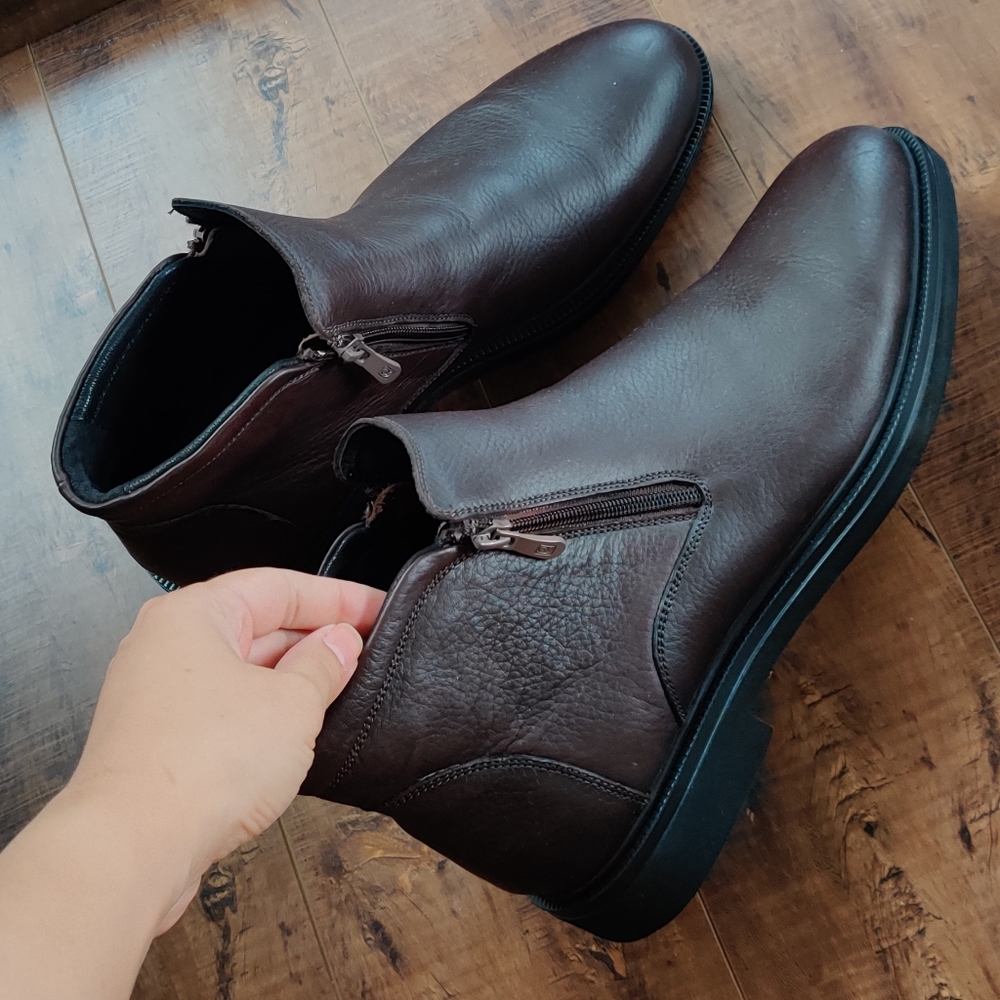 Leather boots